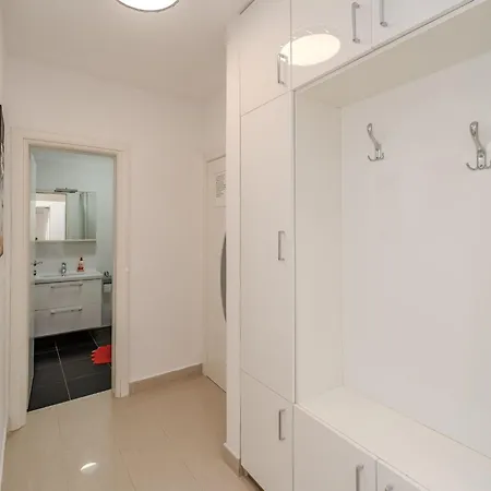 Grbic 4 By Interhome פריבלאקה